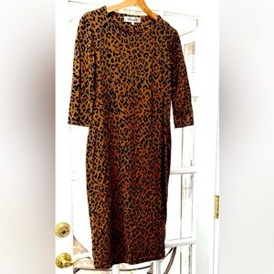 Diane Von Furstenberg 💯 Silk Animal Print T Shirt Dress Medium MIDI